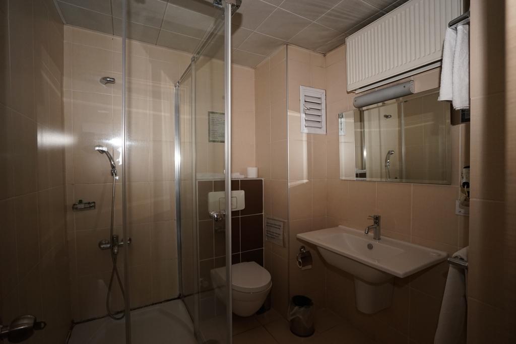 Yalihan Ari Hotel Unye エクステリア 写真